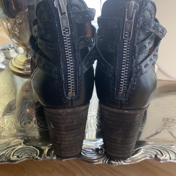 FRYE Strappy Chunky Heel Leather Booties with PickStitch accents Naomi Style - Picture 4 of 14